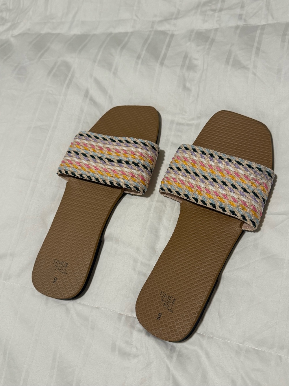 Time and Tru Multicolor Woven Slide Sandals Size 9